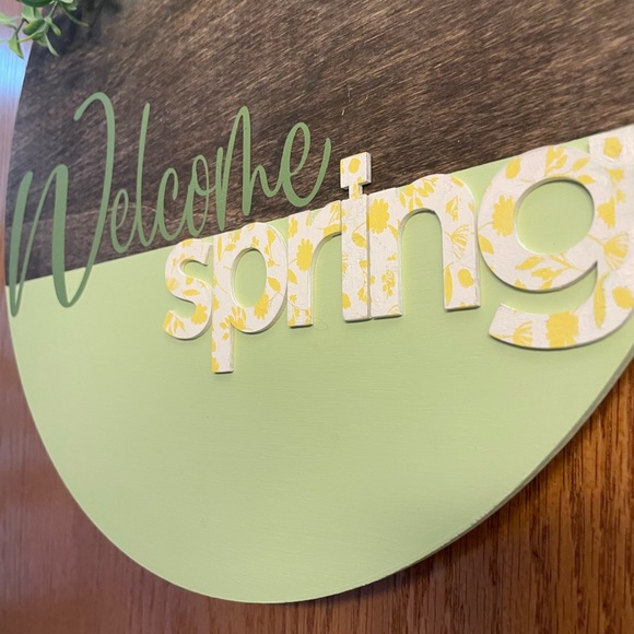 Handmade Handpainted Wood Welcome Spring Sign - Picture 2 of 4